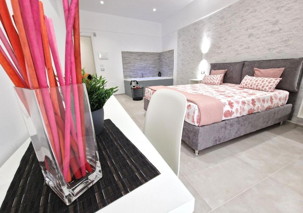 B&B Tra Le Vie Del Borgo Vieste Dış mekan fotoğraf