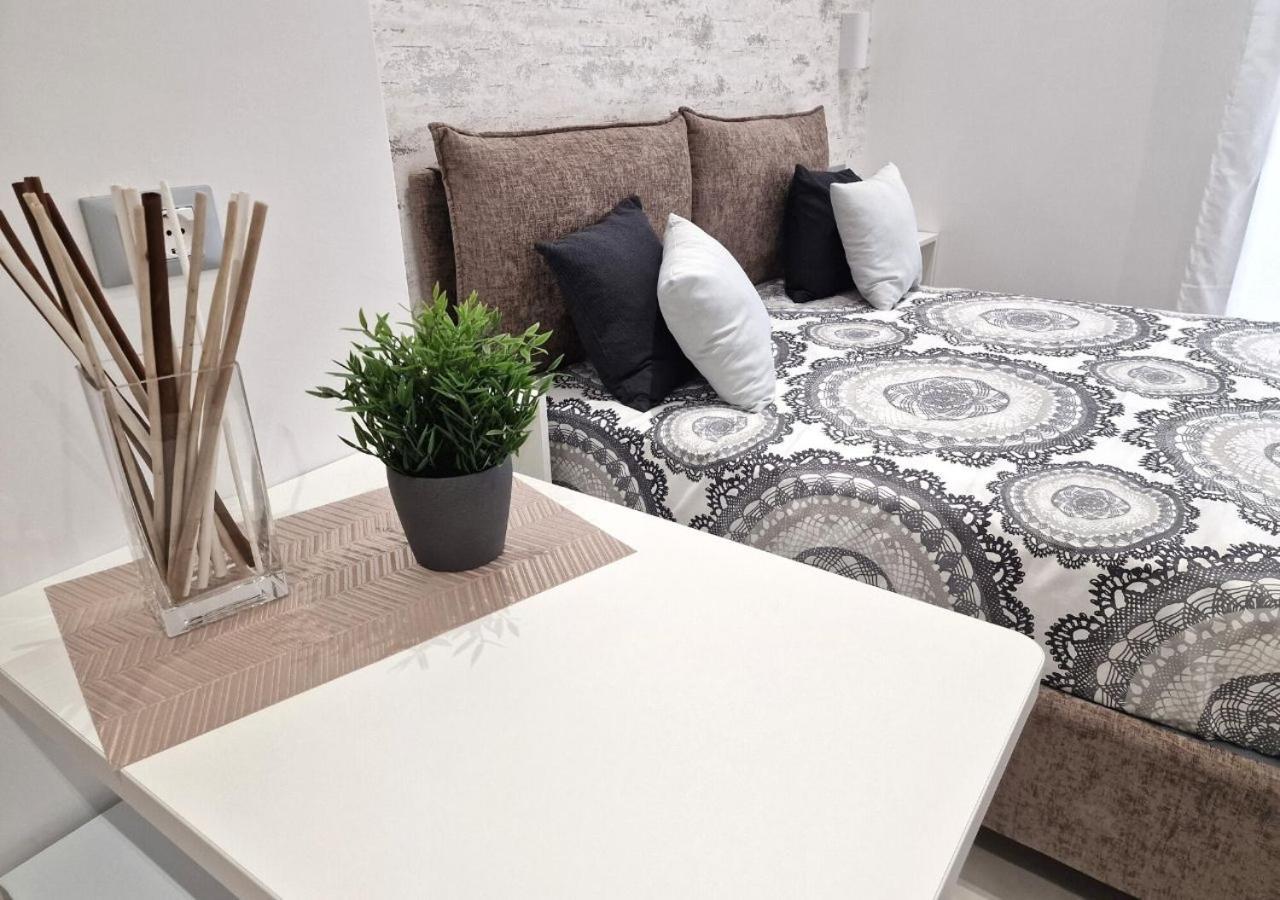 B&B Tra Le Vie Del Borgo Vieste Dış mekan fotoğraf