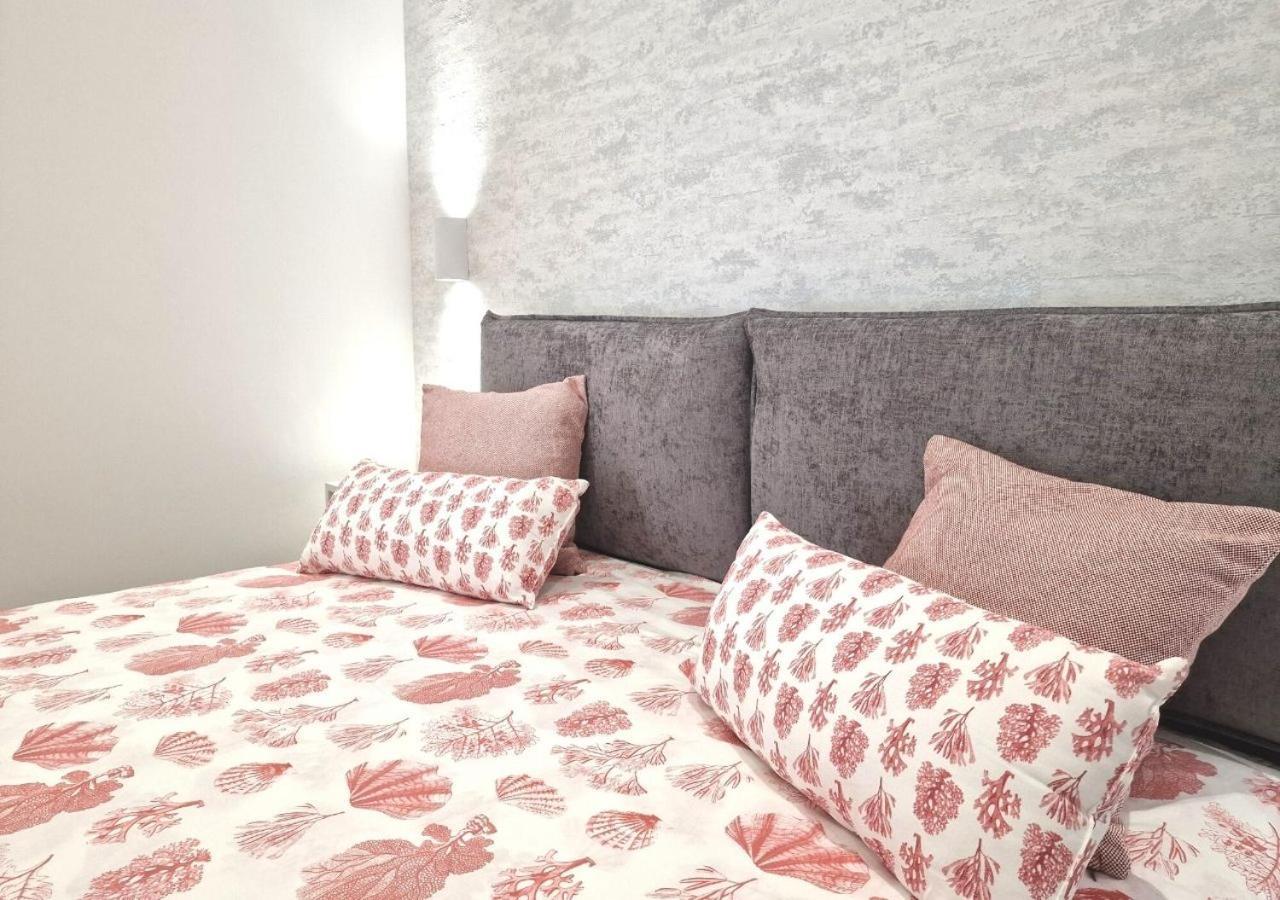 B&B Tra Le Vie Del Borgo Vieste Dış mekan fotoğraf